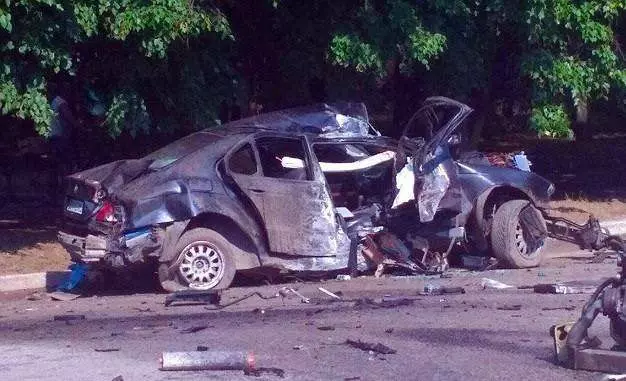 妻子車禍去世,丈夫打殘肇事司機,十年後出獄回到家,他傻住