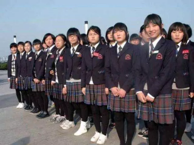 妻子離婚後懷孕,獨自撫養孩子,5年後家中來了貴人,愣住了