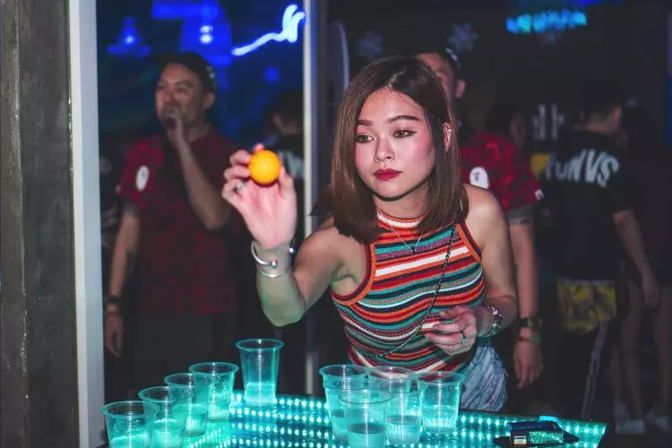 KL獨一無二的Drinking Game Bar!一開業就天天爆滿!你不知道就OUT啦!