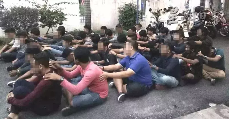 大馬飆車黨38人被捕,員警卻以這樣方式來懲罰他們!