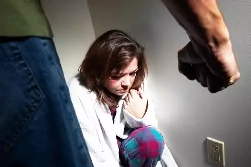 分屍魔劈腿4女,苦情女遭「切7塊餵狗」女人張大眼,〝恐怖情人〞都有這3大特質!