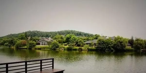 馬雲「55億桃花源豪宅」內部私照流出!依山傍水「超美古色古香設計」比皇帝還享受!