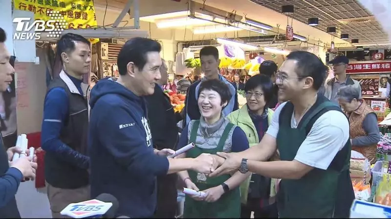 買年菜兼發春聯! 馬英九:這張大陸賣6萬│