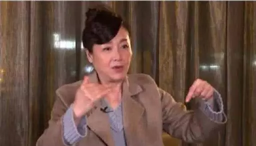 恬妞與前夫萬梓良離婚20年後再相見,恬妞感嘆:這或許就是緣分吧!