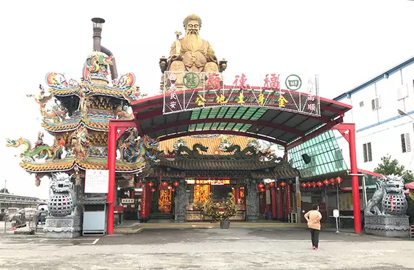 世界最大金身土地公、搖財神祈福!東台灣必拜3間財神廟