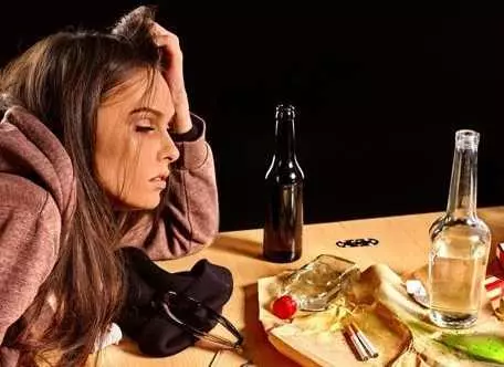 要預防肝臟受損,這「3種食物」千萬不能吃,吃一次,對肝臟的傷害就多一次