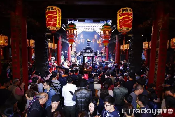 小年夜拜天公!「一年最後的盛典」台中大甲+北部人 半夜準時大動員