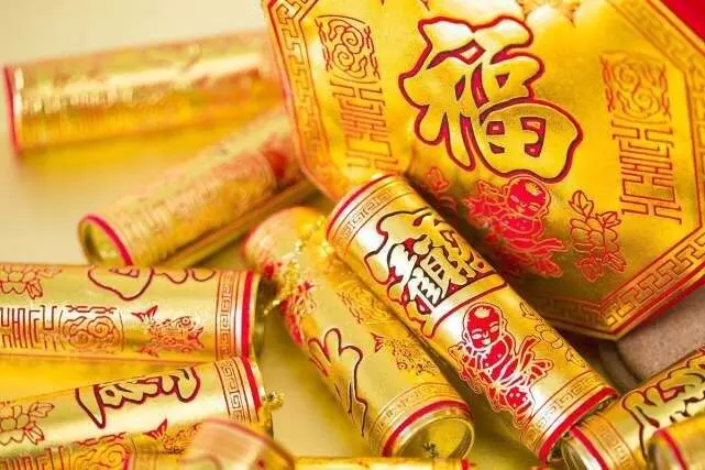 屬蛇人:你的人生有三個貴人,有一個絕對在你身邊