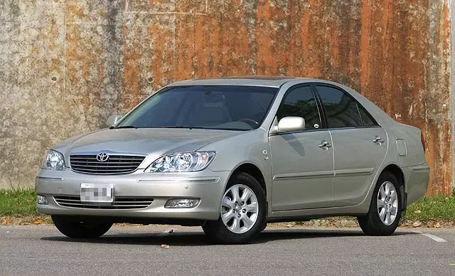 網友問掛「買什麼車比較能裝窮?」這台「300萬低調神車」引發熱議:口袋有一定深度