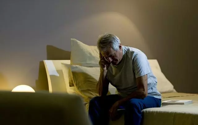 尿酸不達標,晚上有「4苦」,管的住3件事重返健康!