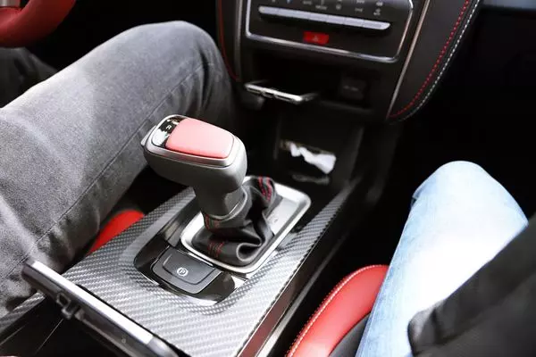【車主分享】LUXGEN U6 GT220 @ 我們的第一部車