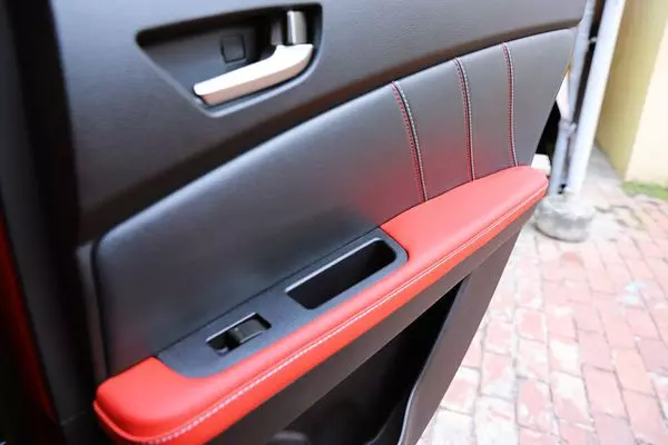 【車主分享】LUXGEN U6 GT220 @ 我們的第一部車