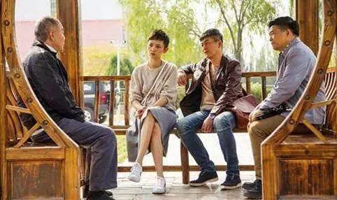 老婆補貼娘家 我裝不知道 三年後岳父上門 我暈乎乎的