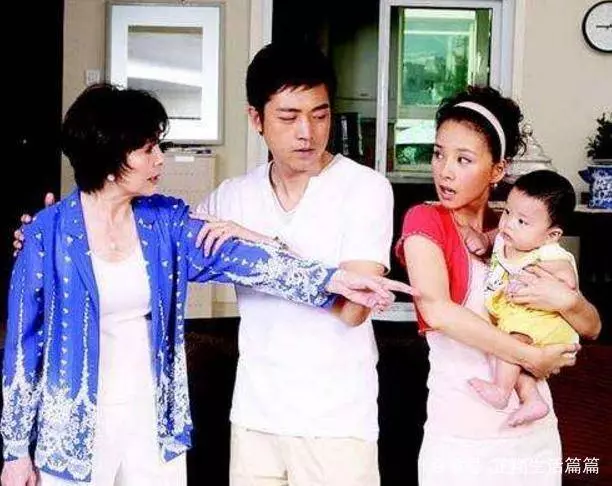 婆婆說我吃裡扒外 把我趕出 邊走邊整理思緒 我往回走 一番話 婆婆趕緊開門