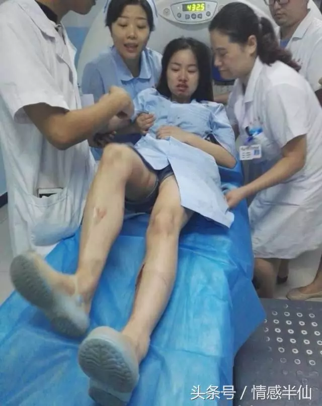 妻子出差路遇車禍,到了醫院,拿過她的包一看,我轉身就離開了