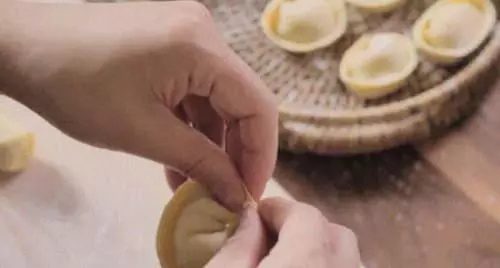 10種花式餃子包法集錦,過年想技驚四座,看這一篇就夠了!
