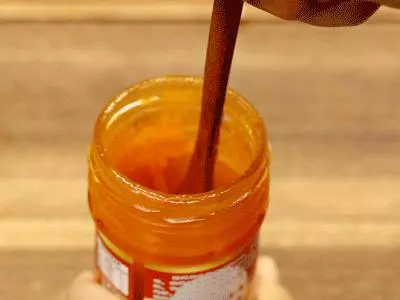 好食|一天賣了80000多瓶,這是什麼神奇的鹹鴨蛋黃醬?