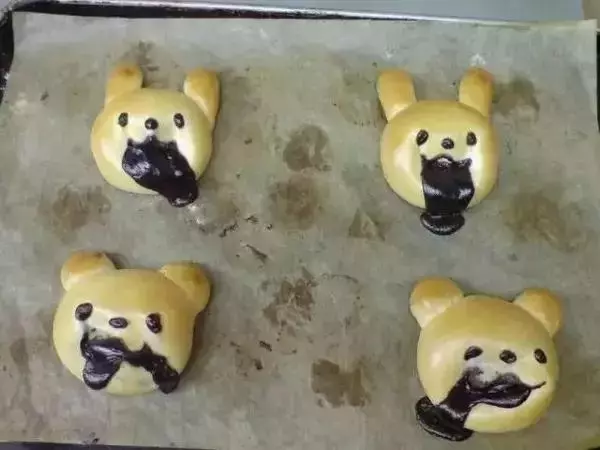 烘焙界的黑暗料理,看到第一張我就笑了