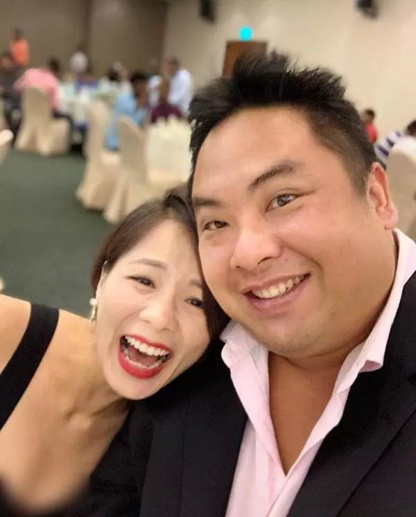 薄餅大王魏國龍病逝吉隆坡 來不及與家人、妻子大馬藝人李美玲過年了·····