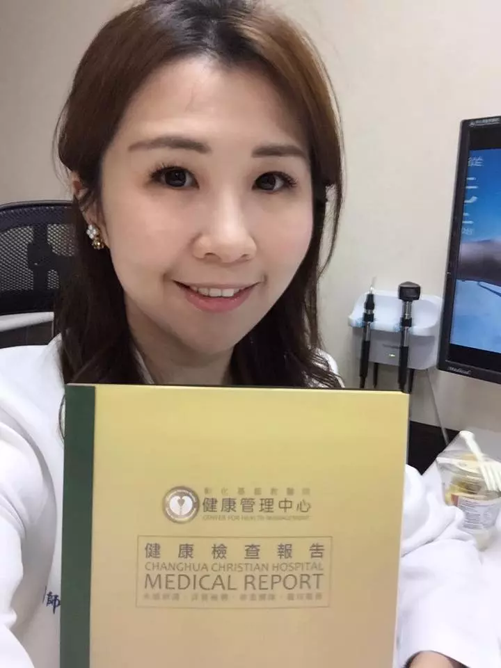 測血糖發現「手指不一樣」!「老菸槍」照X光已是肺癌末期,最終不幸病逝!醫師:「一個測指動作可自救~」