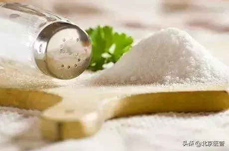 春節聚餐大吃大喝,服藥後這幾種食物您可千萬別碰!