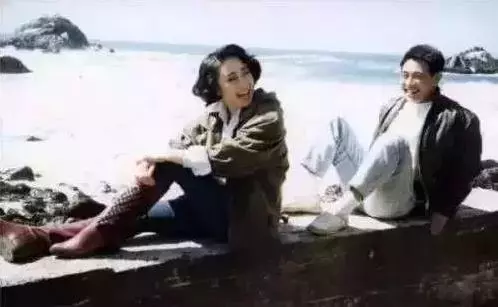 李連傑老婆利智近照曝光,看了照片後,網友: 怪不得李連傑身體這麼弱!