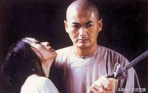 李連傑老婆利智近照曝光,看了照片後,網友: 怪不得李連傑身體這麼弱!