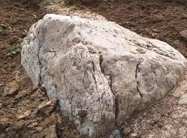中國最小的山,60釐米高!為何至今無人敢登?