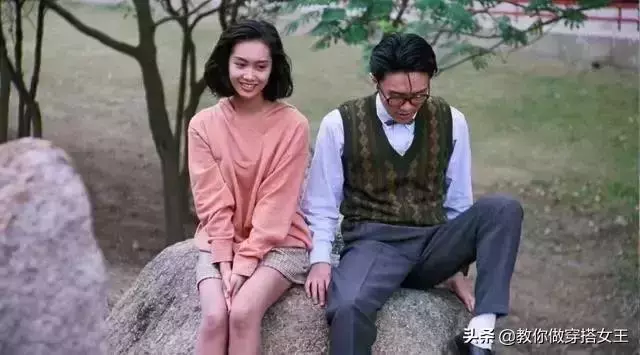 看看朱茵張曼玉25年前的穿搭,甩現在很多女星一條街!