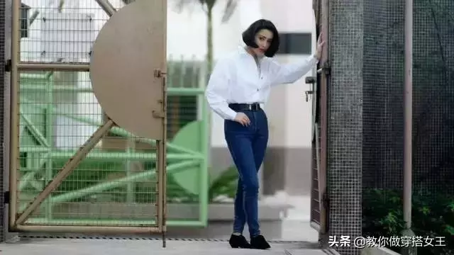 看看朱茵張曼玉25年前的穿搭,甩現在很多女星一條街!