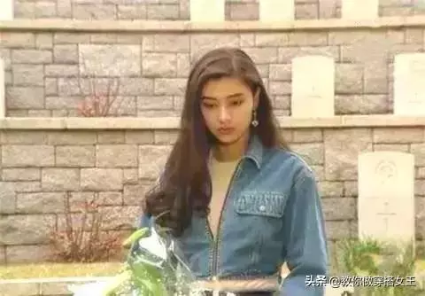 看看朱茵張曼玉25年前的穿搭,甩現在很多女星一條街!