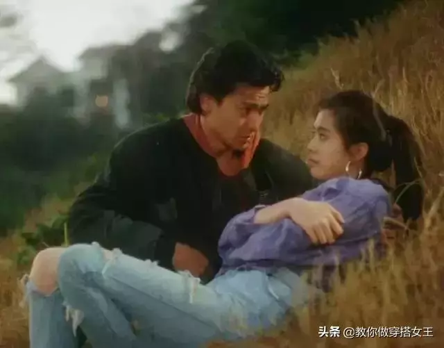 看看朱茵張曼玉25年前的穿搭,甩現在很多女星一條街!
