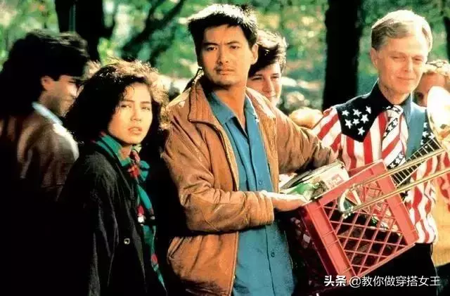 看看朱茵張曼玉25年前的穿搭,甩現在很多女星一條街!