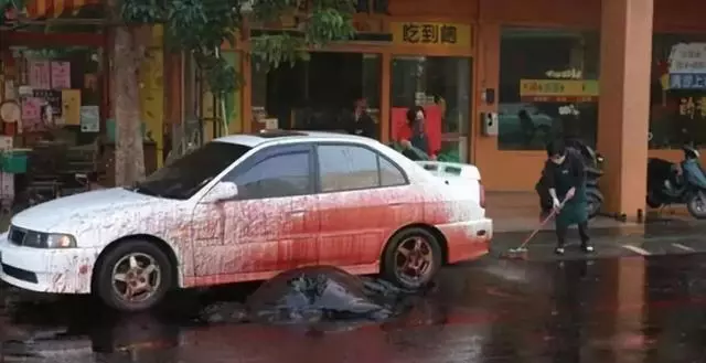 鯨爆!世界上最巨大的生化武器