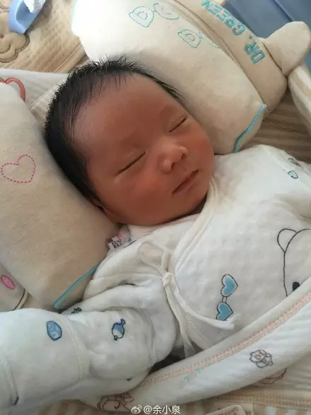 她花8年整成「第二個范冰冰」男友為她開整形診所 兩人寶寶長相「和預期差超大」!