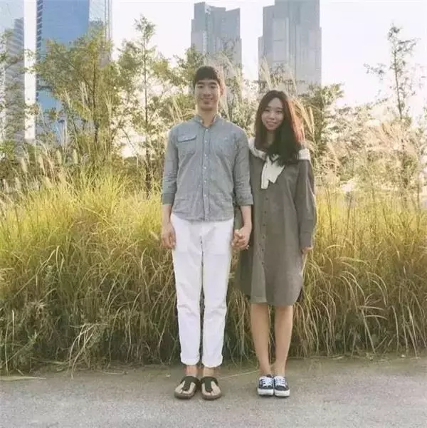 小夫妻「只用同一種姿勢」IG紅翻天!結婚3年甜蜜到大贏其他夫妻