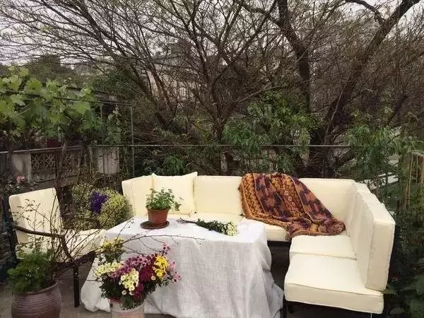 想省錢90後女子「大膽租下7千元鬼屋」 神改造讓網友喊:拜託租給我