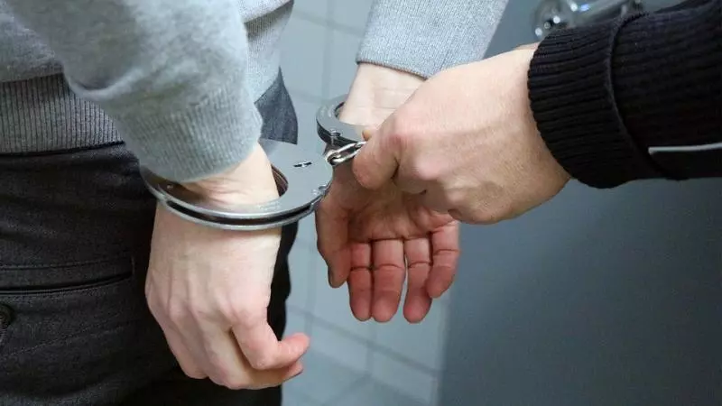 100元吃2餐!男子吃不飽偷晚餐,暖警「自費送米、泡麵」...惹哭母子!