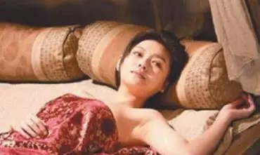 古時候有錢人三妻四妾,為何還要養丫鬟?原來有一事妻妾辦不到!