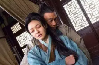 古時候有錢人三妻四妾,為何還要養丫鬟?原來有一事妻妾辦不到!