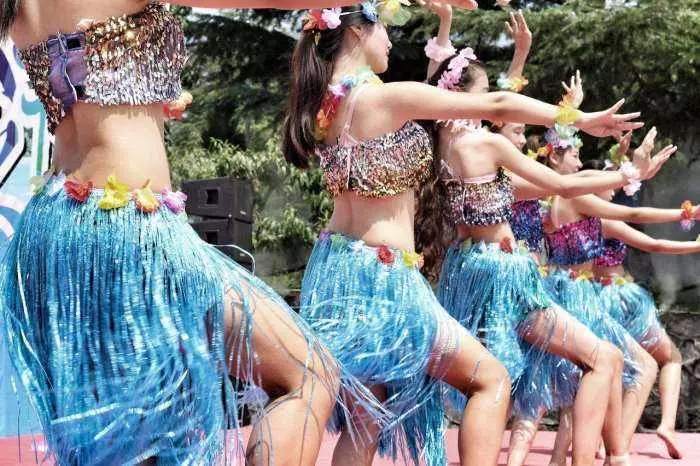 去烏克蘭旅遊,為何晚上過夜有姑娘敲門不能開?原因讓人難以置信