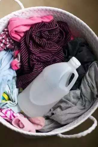 媳婦想出的衣服收納大法,讓衣櫃空間增加兩倍!從此不再亂糟糟!