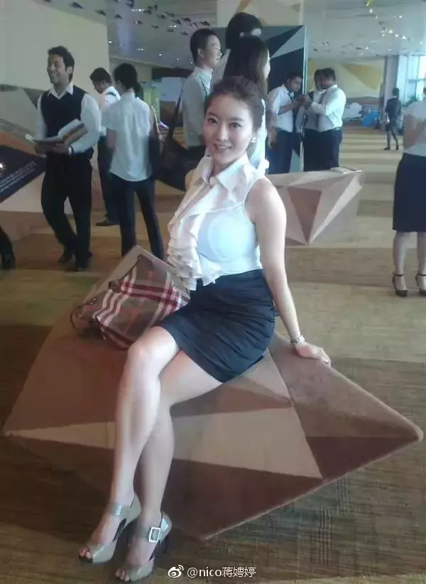 被劉強東帶火的蔣聘婷,到底是什麼樣的魔鬼身材?