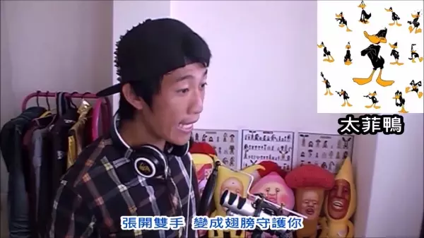 男子用「25個卡通人物」唱經典情歌「童話」超神還原讓網友傻眼:真的太猛了!