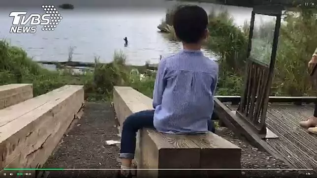 沒人管!羅東林業園區卸木平台 被孩童當溜滑梯險溺