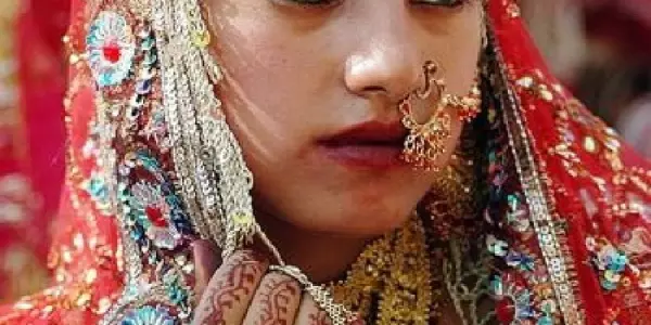 這里33元就能租到一位老婆,女人可租可換!!!