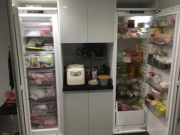 過年打開「阿嬤家的冰箱」比國道還塞 一打開「冰箱門上阿嬤小巧思」全網笑噴淚推:這招很猛!