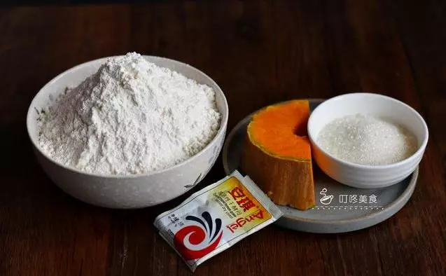 1碗麵粉1塊南瓜,2分鐘學會做發糕,手不碰面就做好,0添加0失敗
