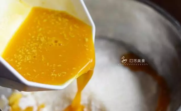 1碗麵粉1塊南瓜,2分鐘學會做發糕,手不碰面就做好,0添加0失敗