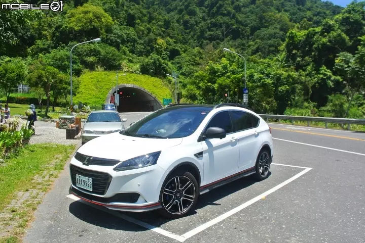 特別去拍Luxgen U5和Luxgen U6,以此謝謝嚴凱泰。